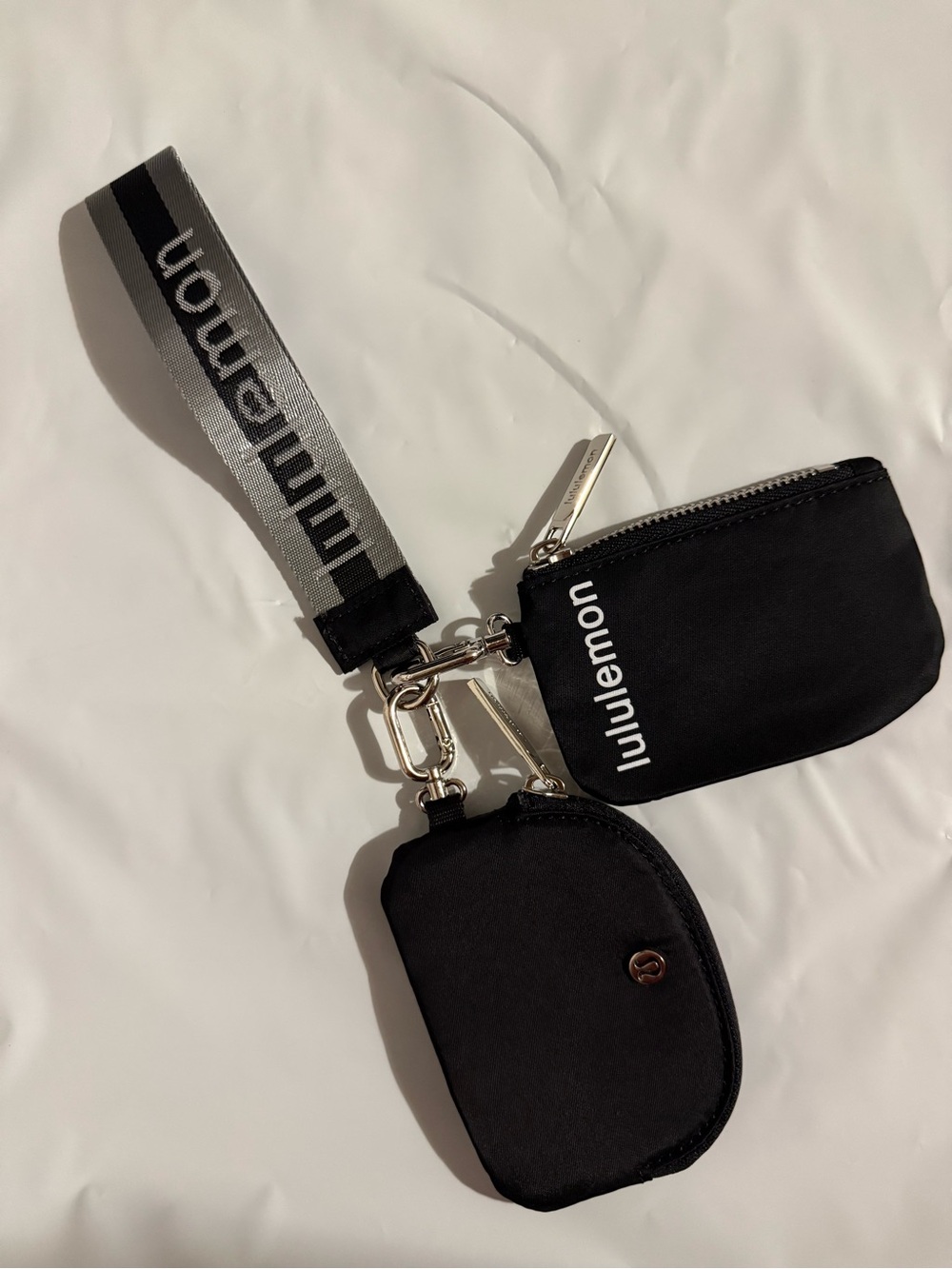 Lululemon Black Key Pouch Duo with Branded Strap ()brand new without tag))